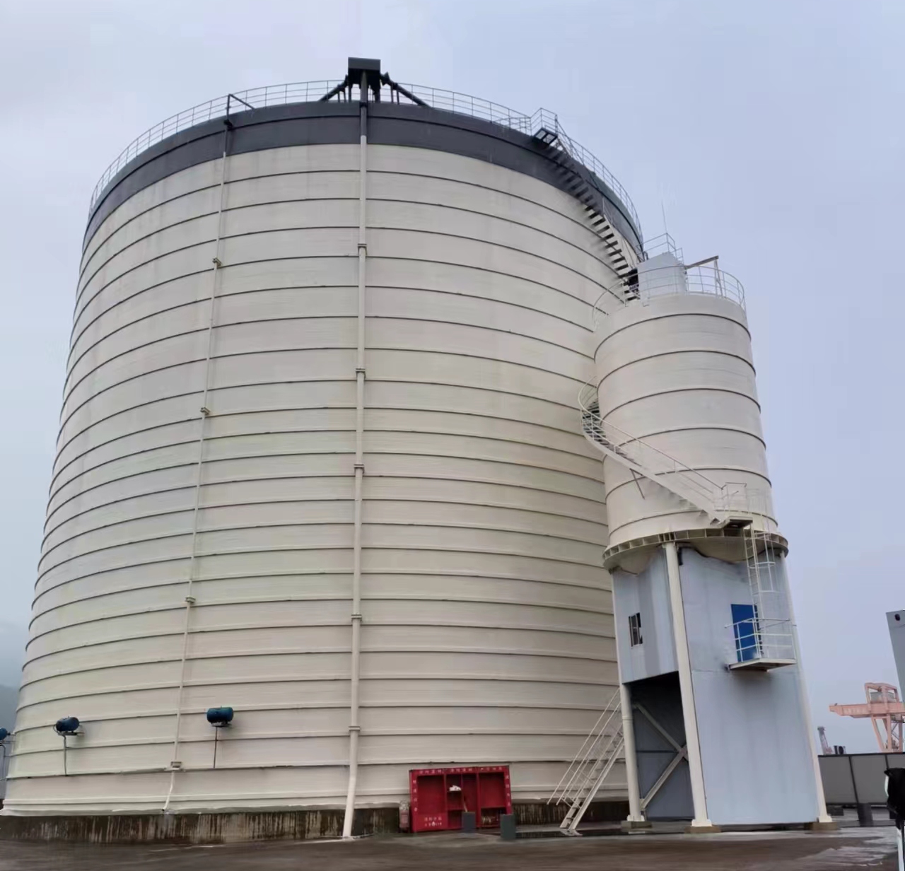 兖州10万吨水泥钢板库